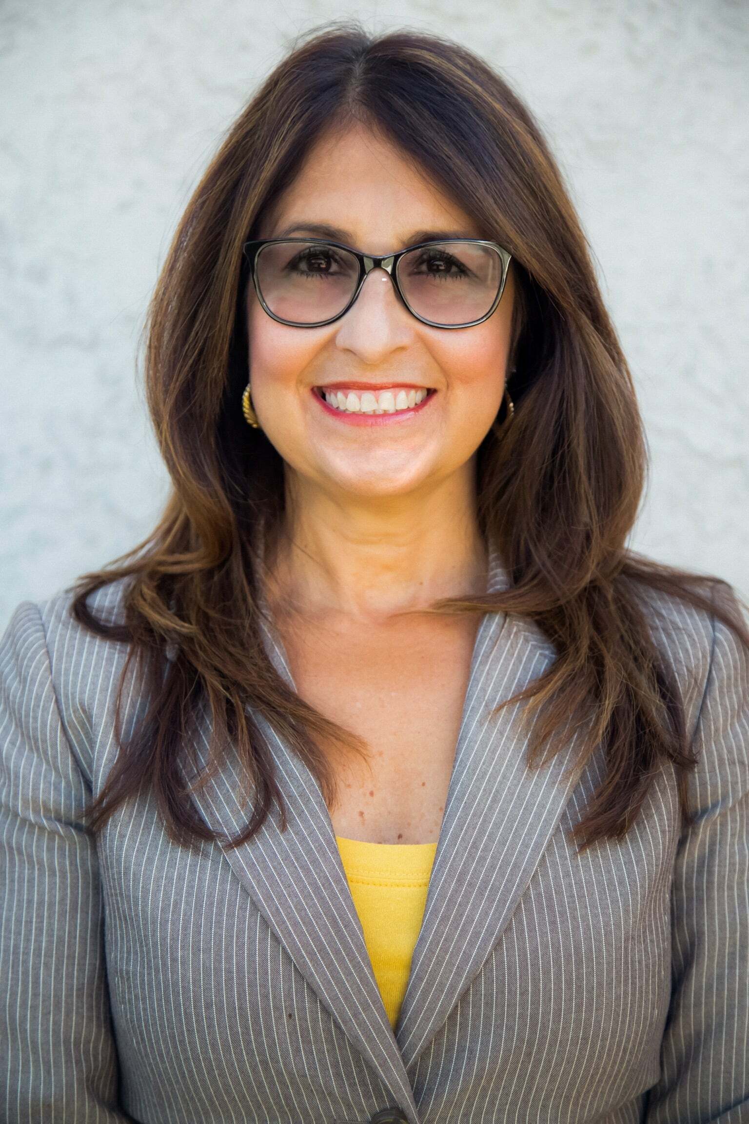 Maria Zuloaga, Real Estate Salesperson in Downey, Real Estate Alliance