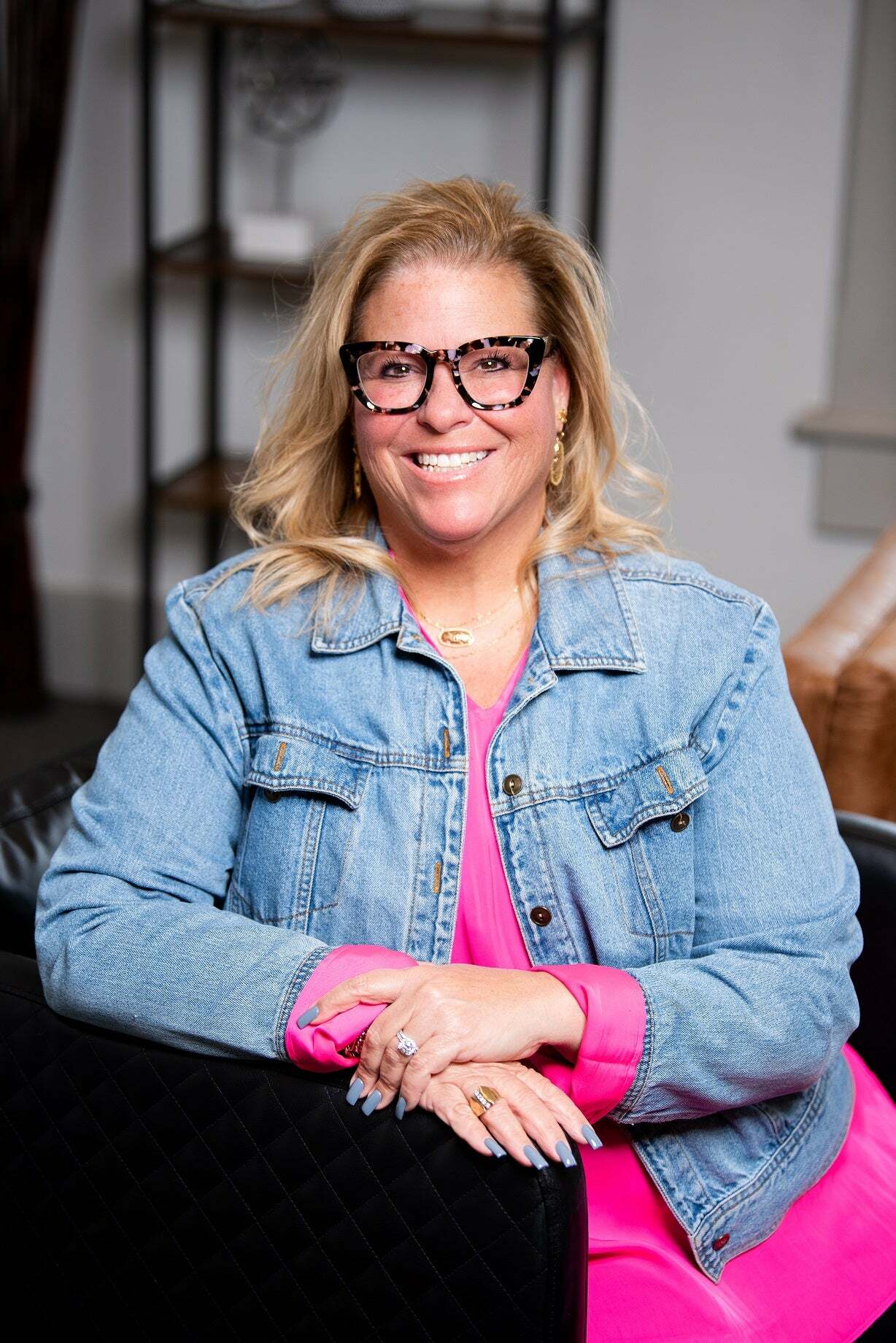 Lori Crosley, Real Estate Broker in Greenwood, Scheetz