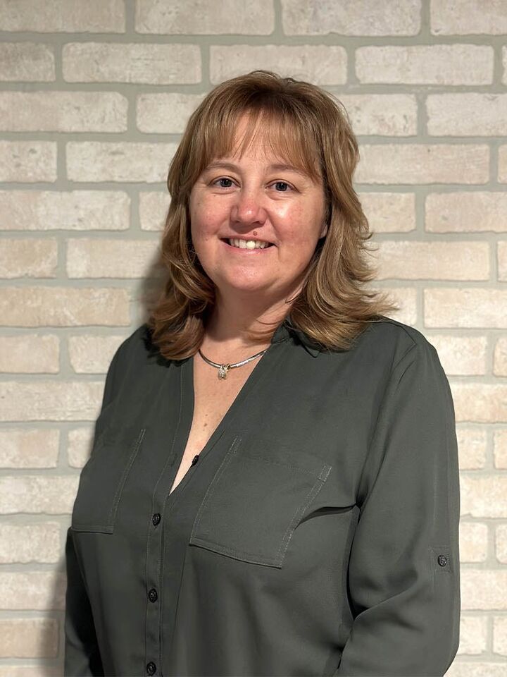 Amy Schmitt,  in Mauston, Affiliated