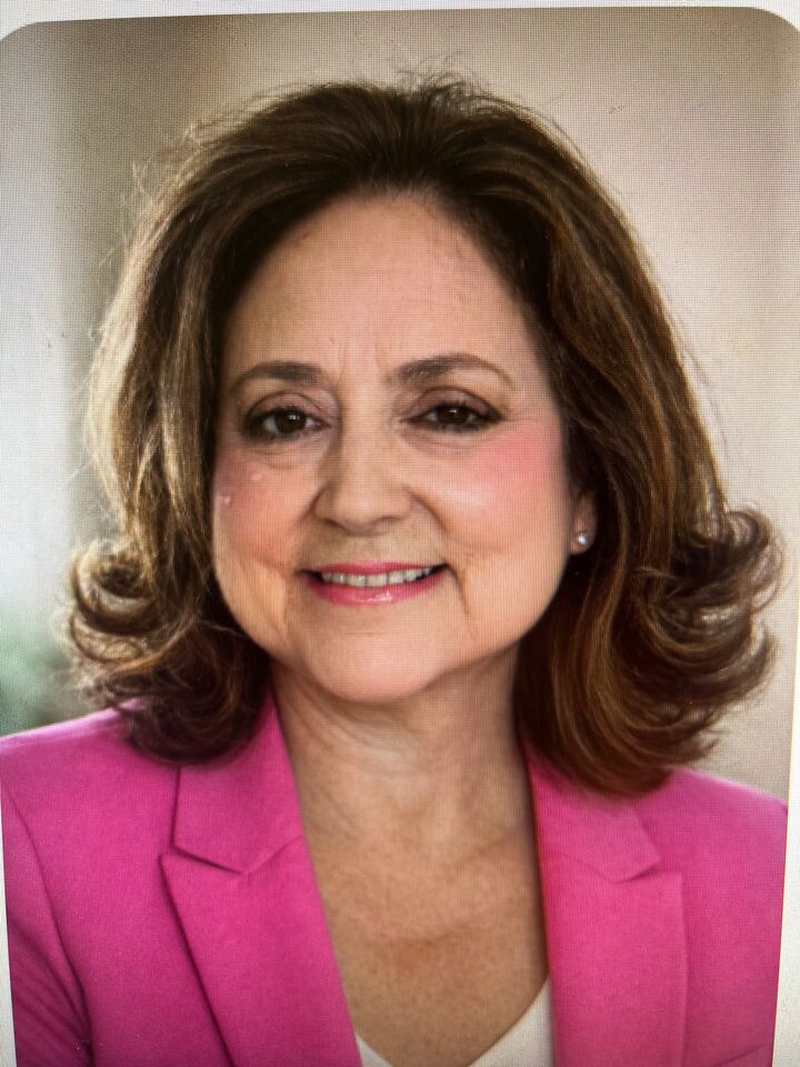 Debra Blades,  in Shreveport, Elite