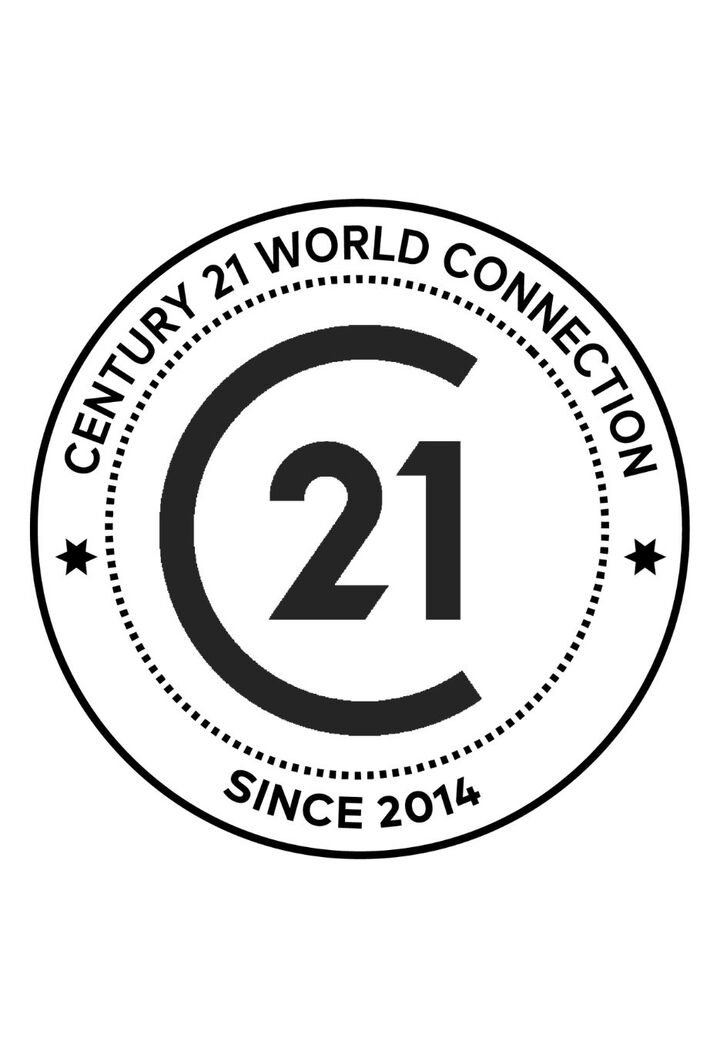 Maria Plasencia, Real Estate Salesperson in Miami, World Connection