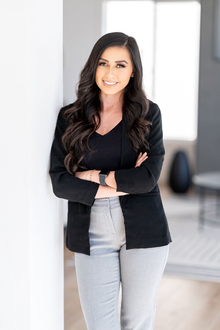 Cynthia Ramirez, Real Estate Salesperson in Downey, LOTUS