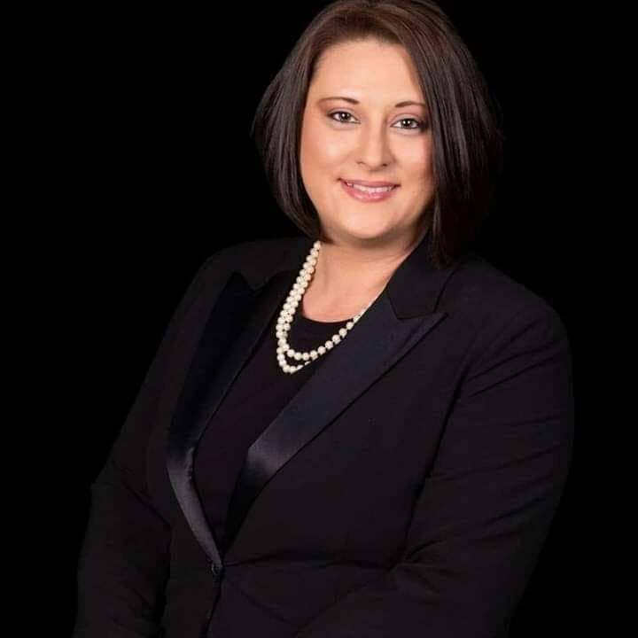 Santana Guzman, Real Estate Salesperson in Huntsville, Home Team