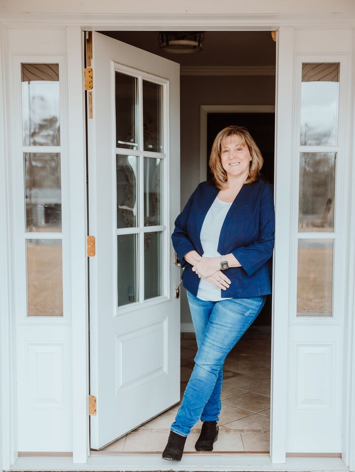 Amber Morrow, Real Estate Salesperson in Deridder, ERA Sarver Real Estate