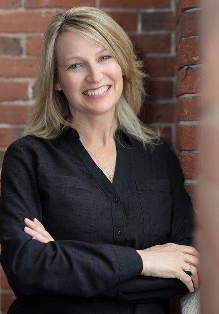 Dawn Desruisseaux, Real Estate Salesperson in Hooksett, Classic Realty