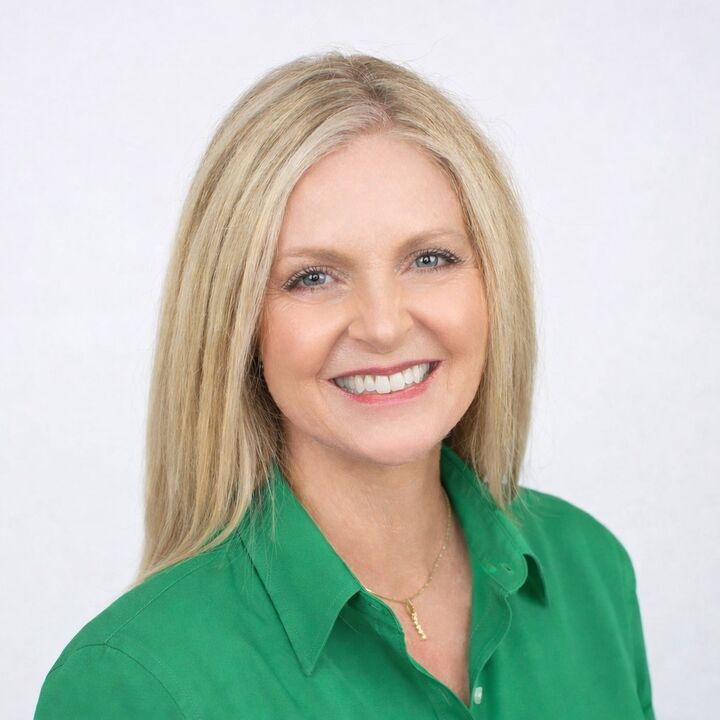 Lindsay Barlow, Broker, REALTOR in Knoxville, Wallace (TN)