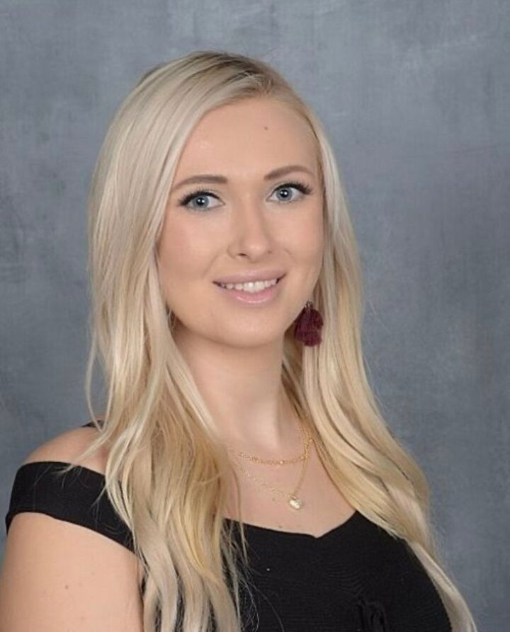 Alexa Buehler, Real Estate Salesperson in Apollo Beach, Beggins Enterprises