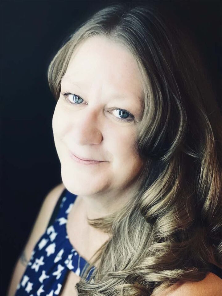 Michele Brown, Real Estate Salesperson in Portage, Affiliated