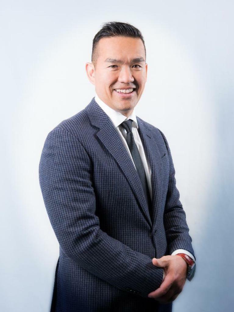 Vy Hoang,  in Toronto, Coldwell Banker The Real Estate Centre, Brokerage