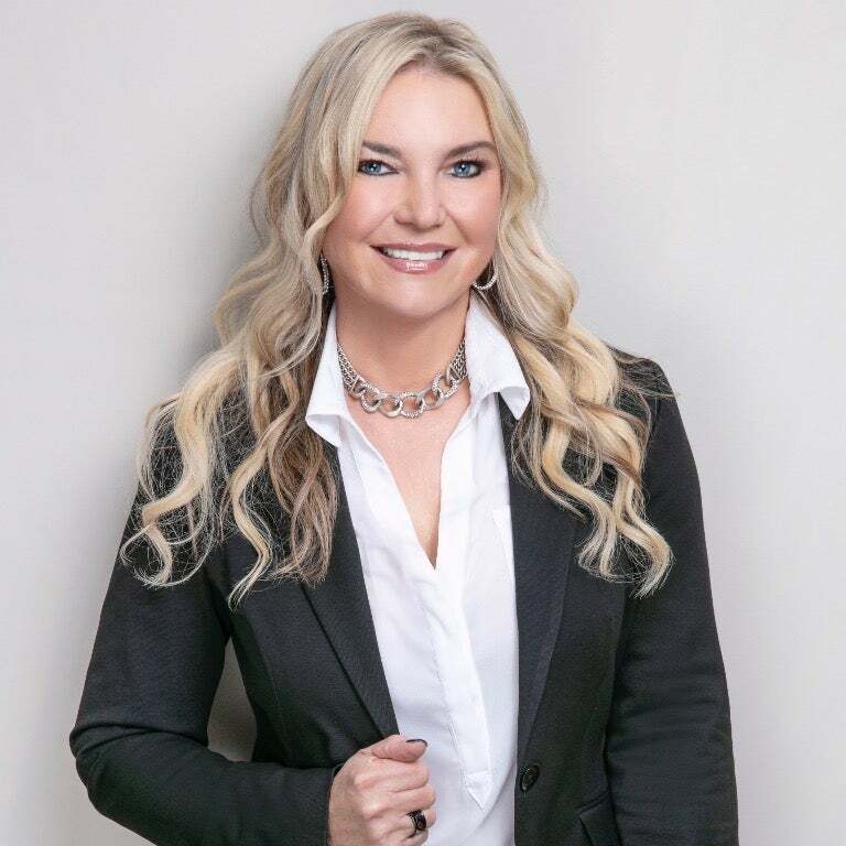 Dana Hall-Bradley, Real Estate Salesperson in Celebration, Lifestyles Realty