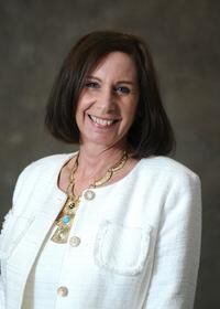 Fern Tzoucalis,  in Calhoun, Kinard Realty
