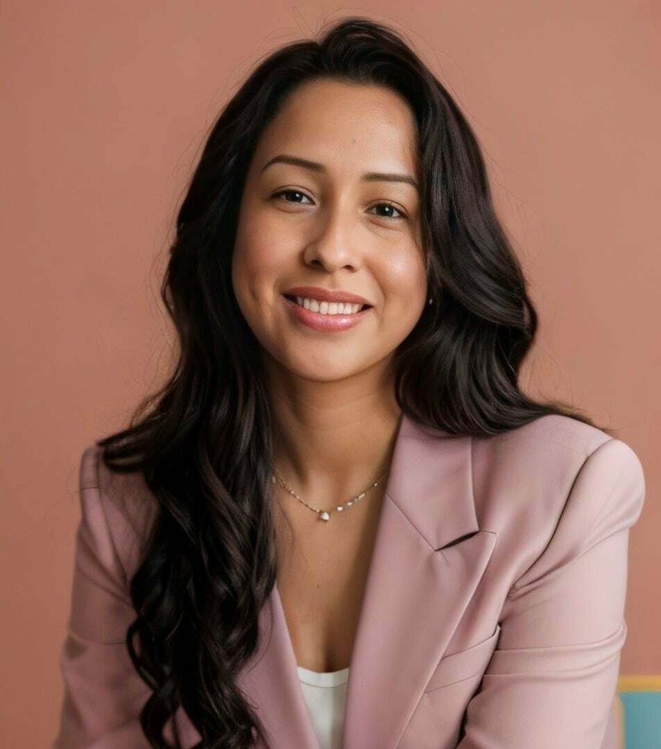 Brenda Garcia, Real Estate Broker in Avon, Scheetz