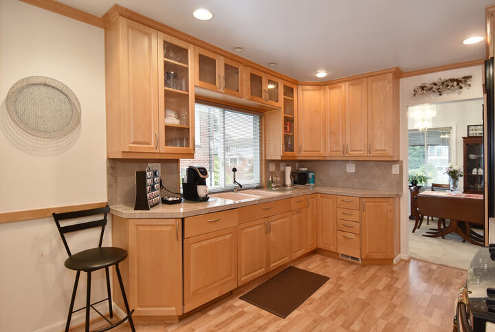 Property Photo: Kitchen 2519 35th Ave W  WA 98199 