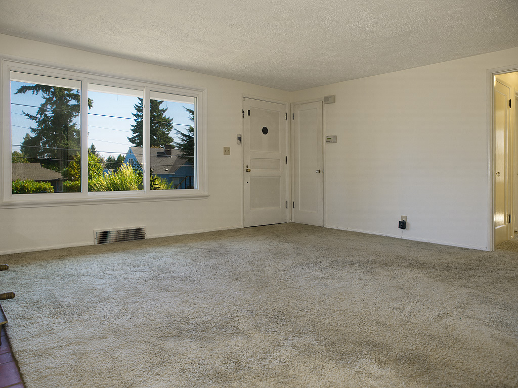 Property Photo: Living room 13709 1st Ave NE  WA 98125 