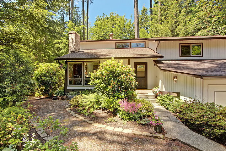 Property Photo: 16418 NE 197th Place WA 98072