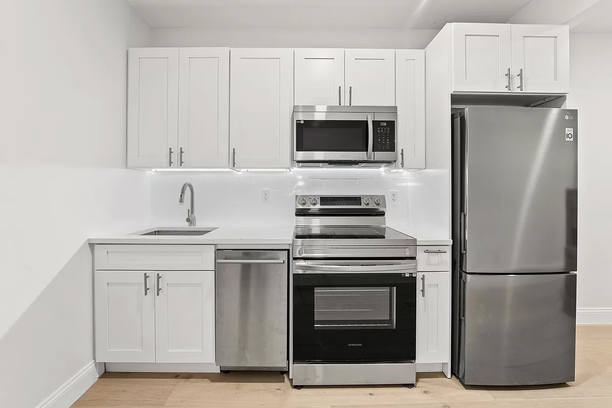 Property Photo: 534 Bergen Street 1L NY 11238