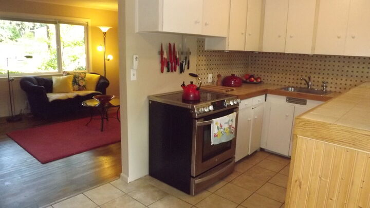 Property Photo: Kitchen 19531 7th Ave NE WA 98155