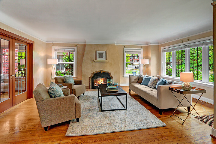Property Photo: Living room 3883 44th Ave NE WA 98105