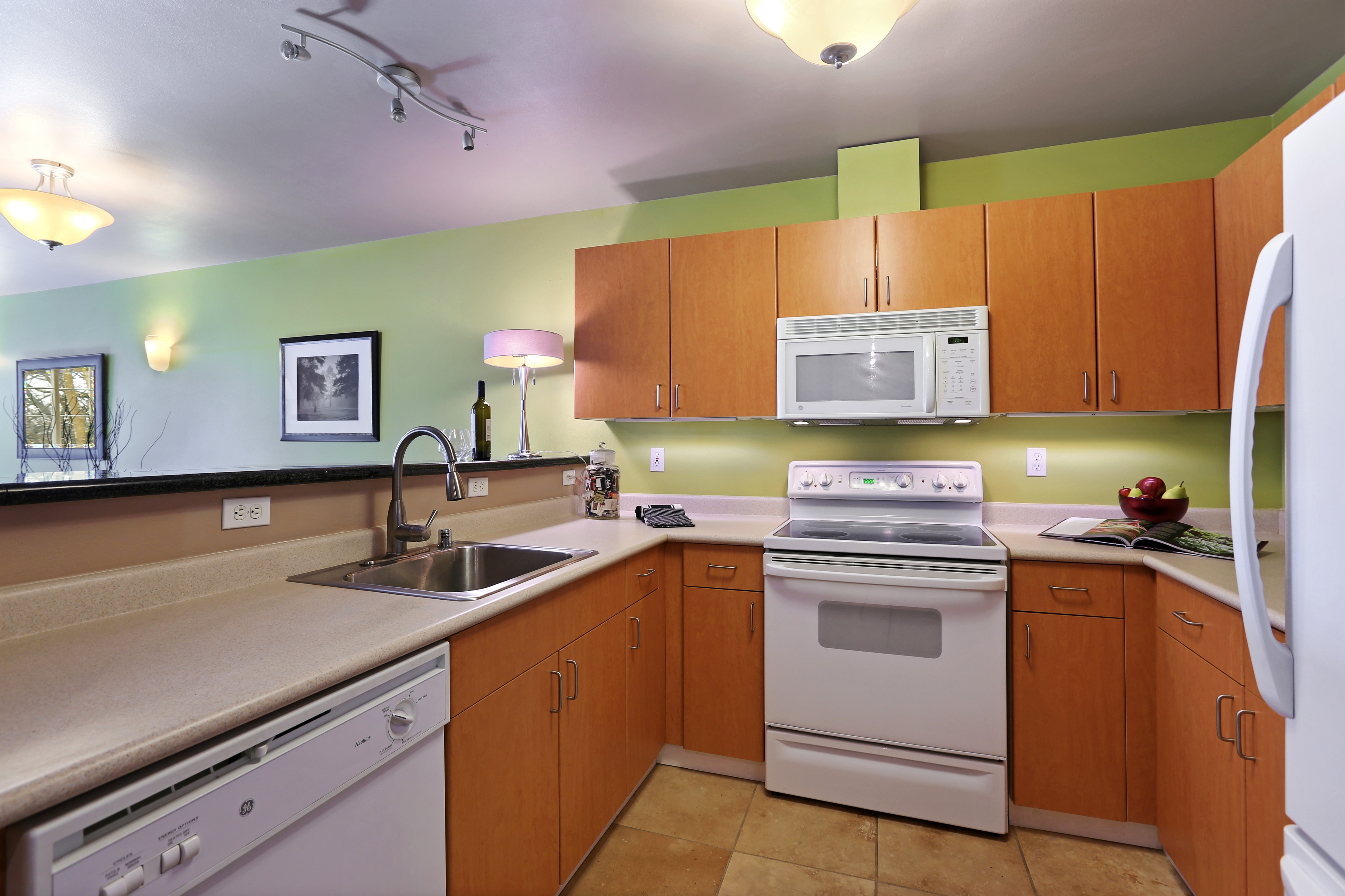 Property Photo: Kitchen 107 20th Avenue 203 WA 98122