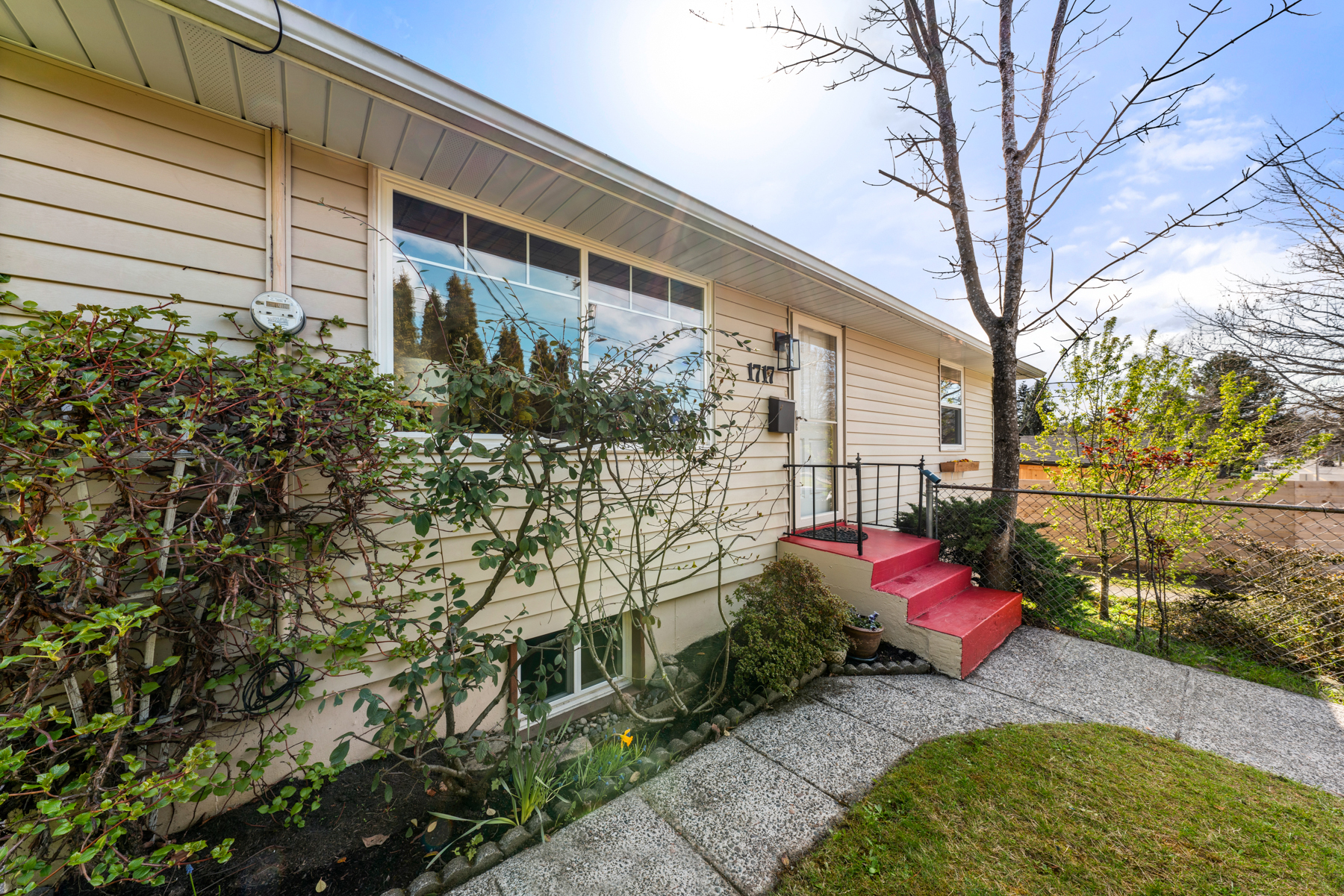 Property Photo:  1717 N 90th Street  WA 98103 