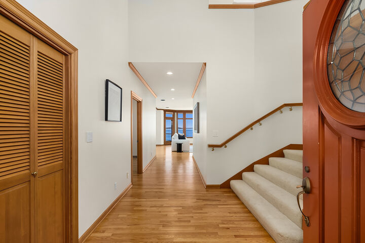 Property Photo:  8203 NE Juanita Drive  WA 98033 