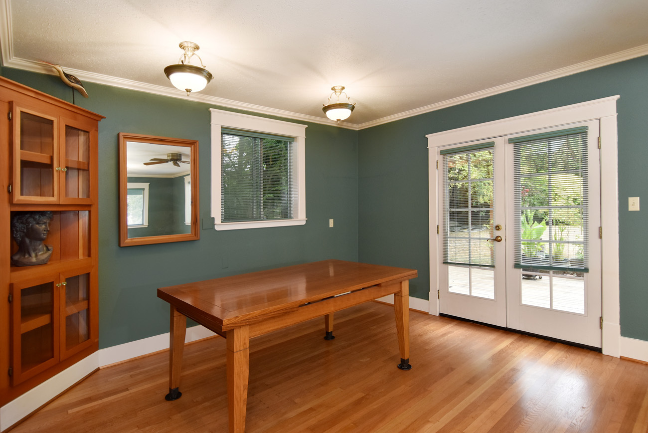 Property Photo: Dining & living room 1414 N 36th St WA 98103