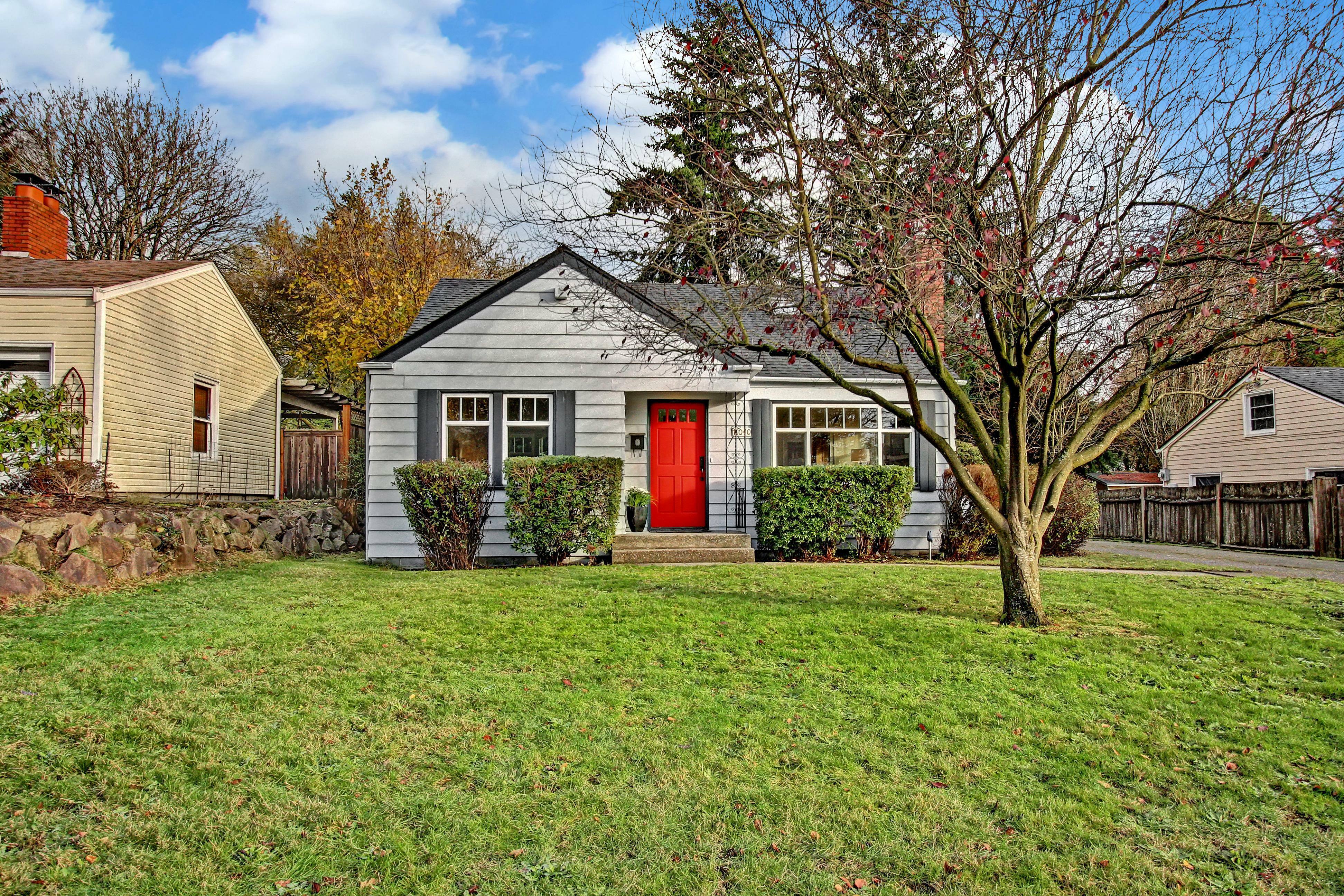 Property Photo: 11040 14th Ave NE WA 98125