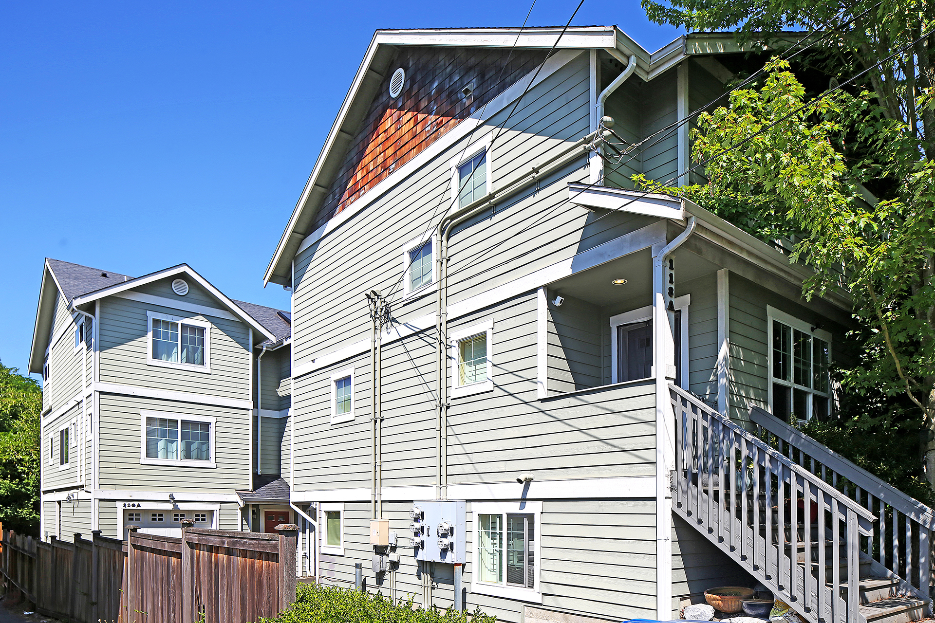 Property Photo:  116 N 104th St C  WA 98133 