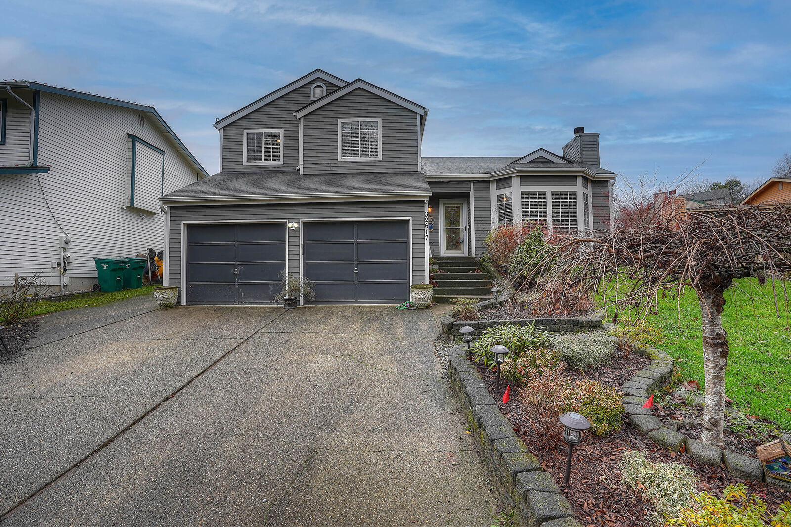 Property Photo: 32617 45th Ct SW WA 98023