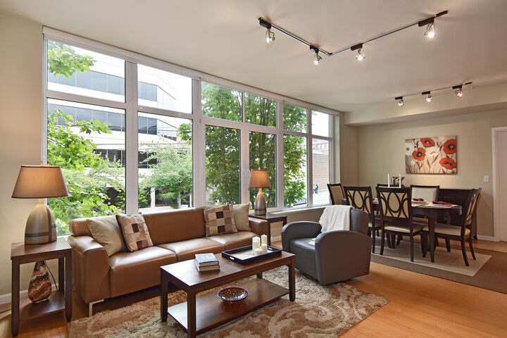 17 W Mercer St 212  Seattle WA 98119 photo