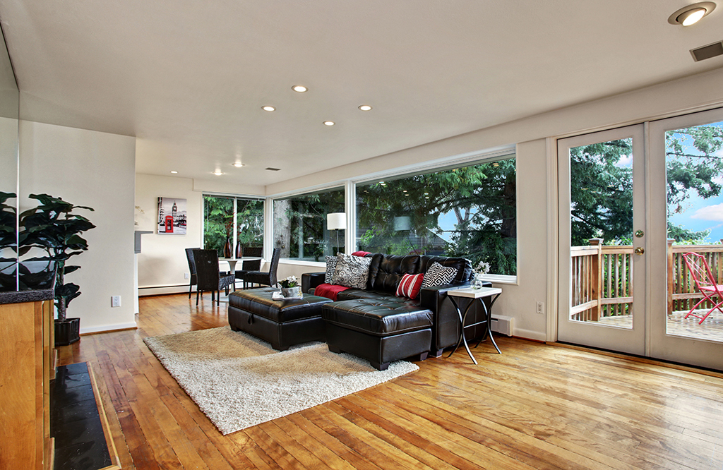 Property Photo: 360 queen anne drive 360 Queen Anne Dr  WA 98109 