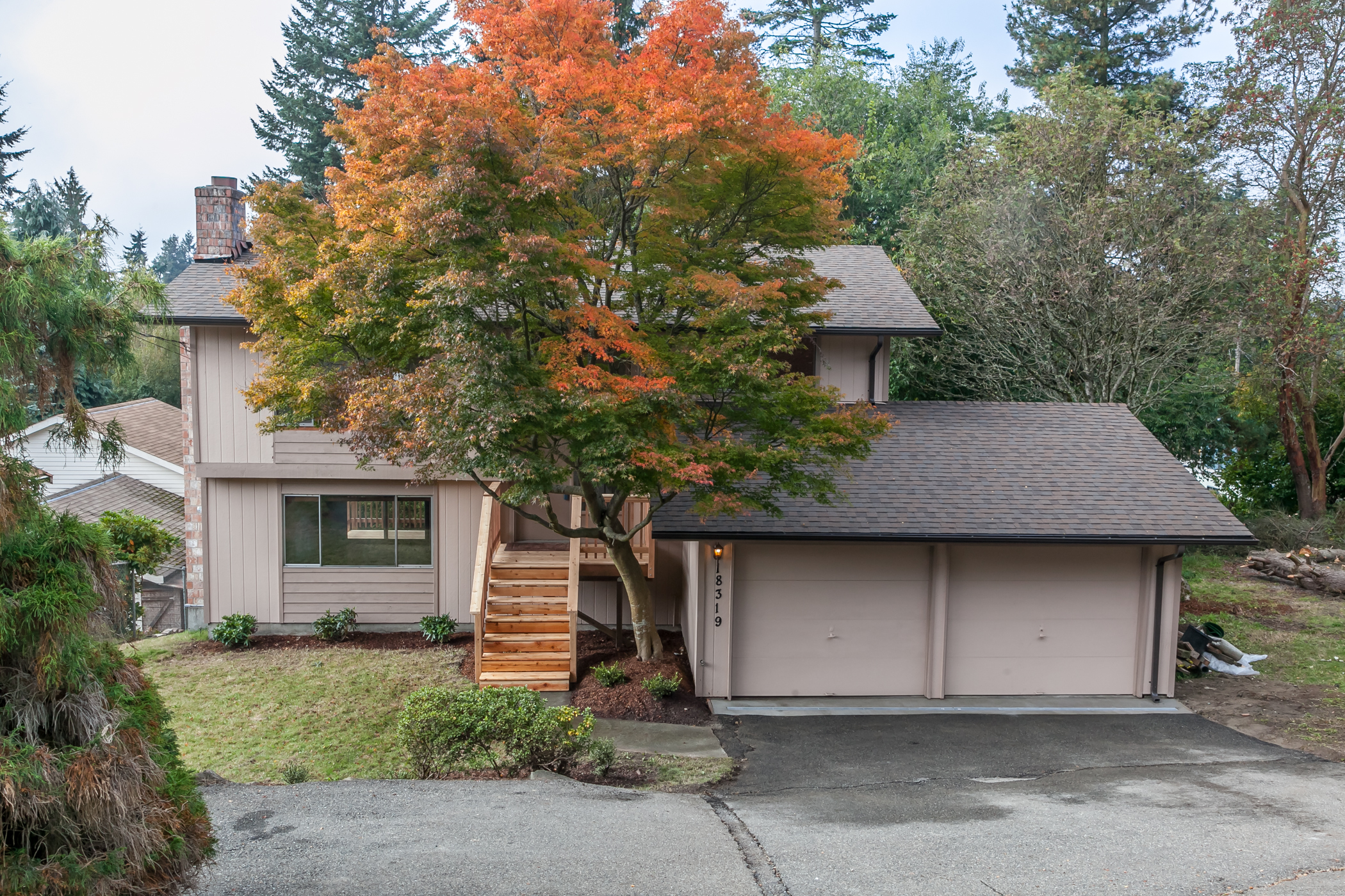 Property Photo: 18319 12th Ave NE WA 98155
