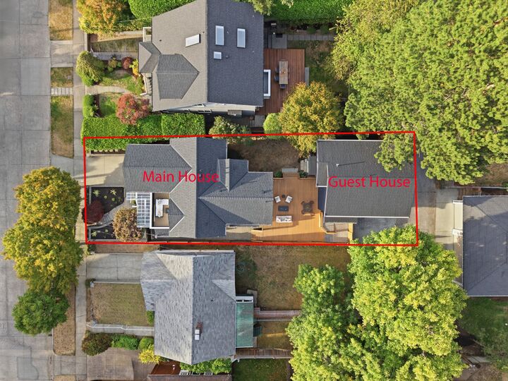 Property Photo: Main Images 2536  31st Avenue W  WA 98199 