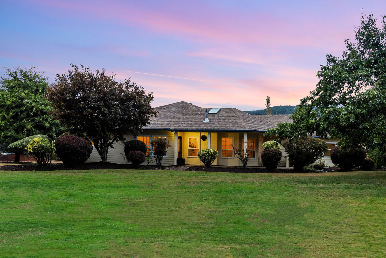 Property Photo:  39141 Easton Ln  OR 97477 