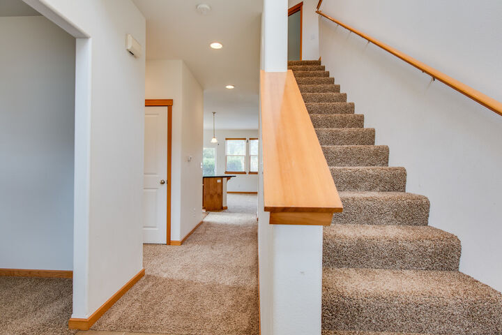 Property Photo: Interiors 2953 SW Berwick Dr WA 98277