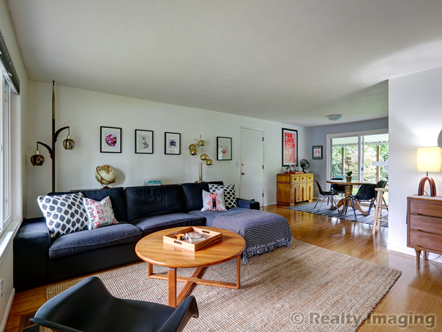Property Photo: Living room 8721 N. Endicott Avenue  OR 97217 