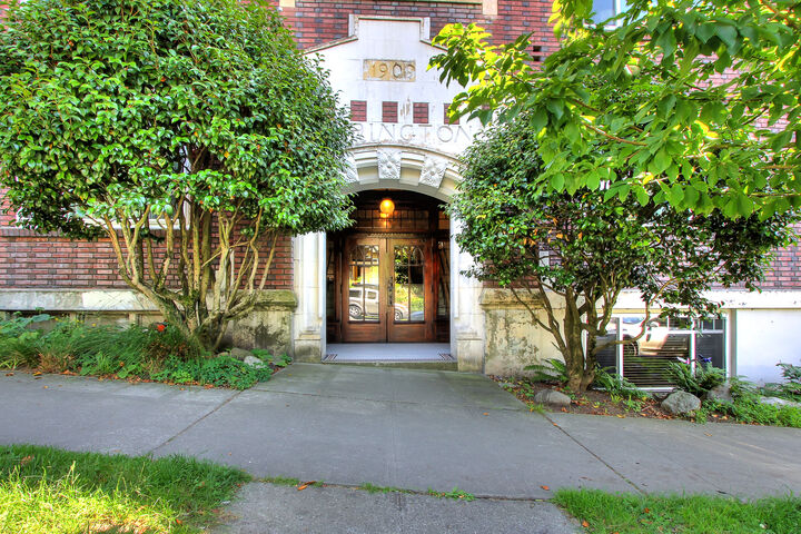 1107 E Denny Wy D-5  Seattle WA 98122 photo