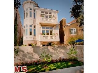 143 Voyage Mall  Marina Del Rey CA 90292 photo