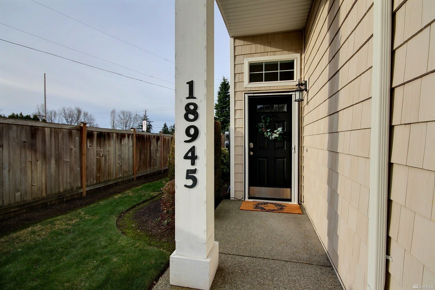 Property Photo:  18945 108th Lane SE  WA 98055 