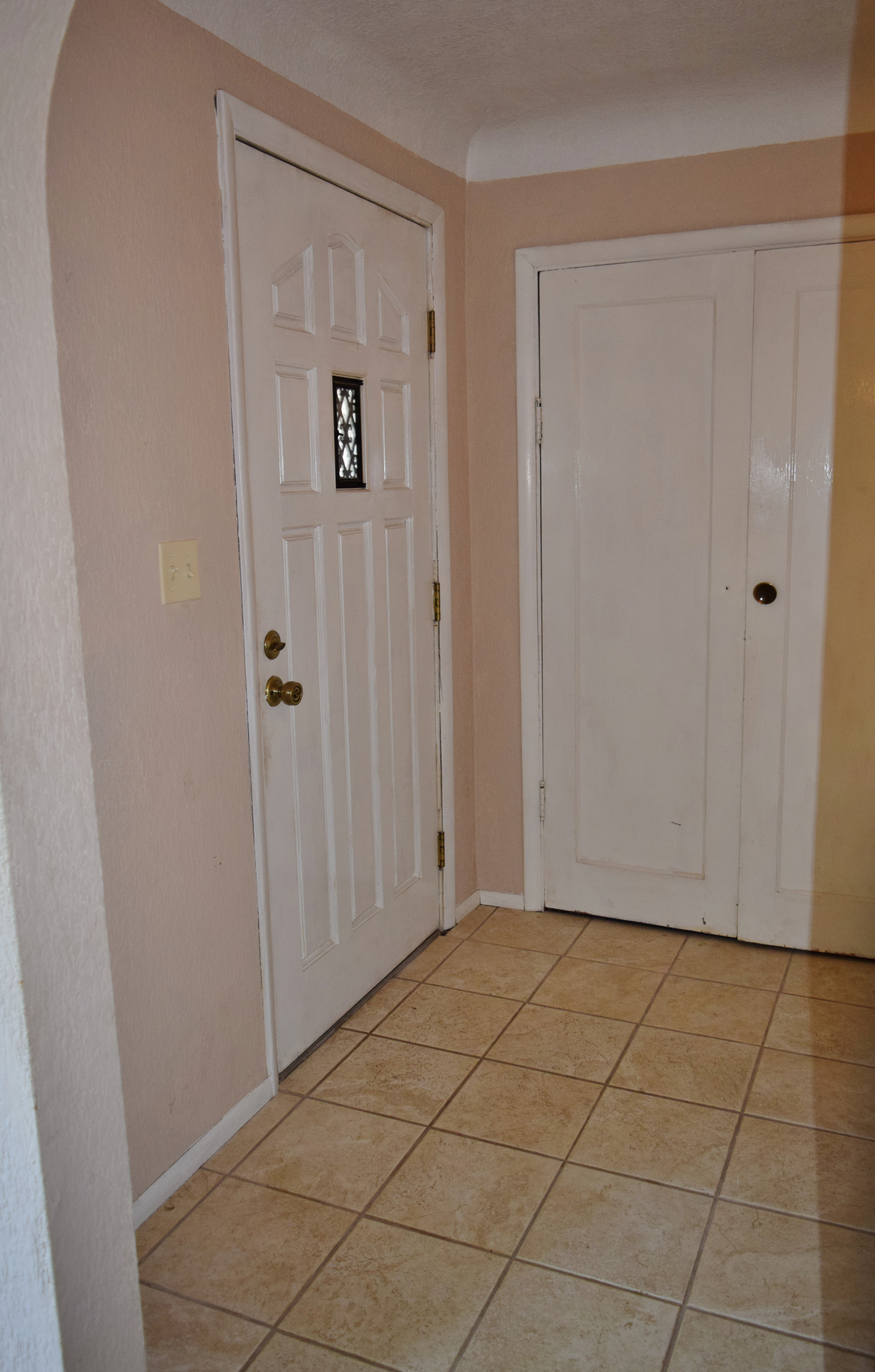 Property Photo: Foyer 1158 Central Rd WA 98247