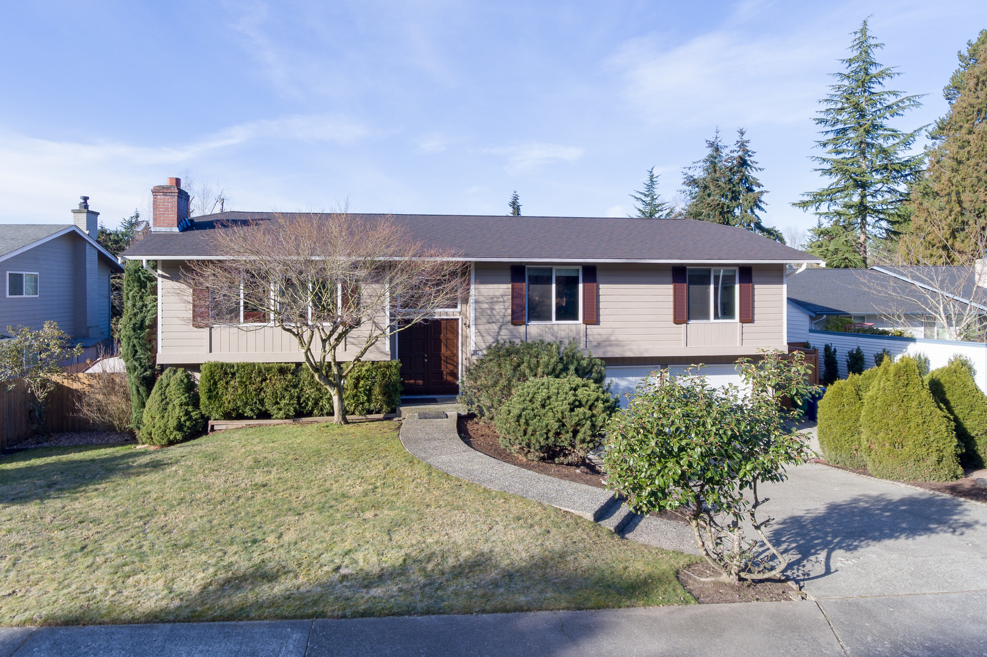 Property Photo: 11827 104th Ave NE WA 98034