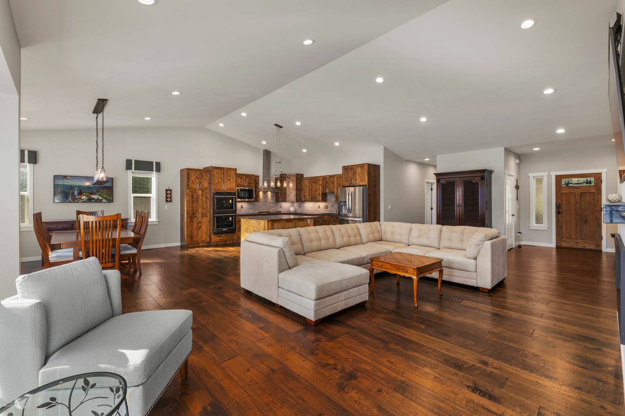 Property Photo: 15430 Lakeview Avenue WA 98292