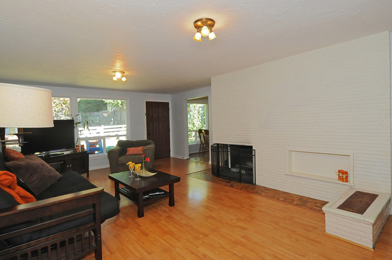 Property Photo: Living room 3724 NE 125th St  WA 98125 