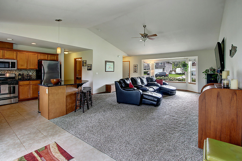 Property Photo: Great Room 215 19th St WA 98251