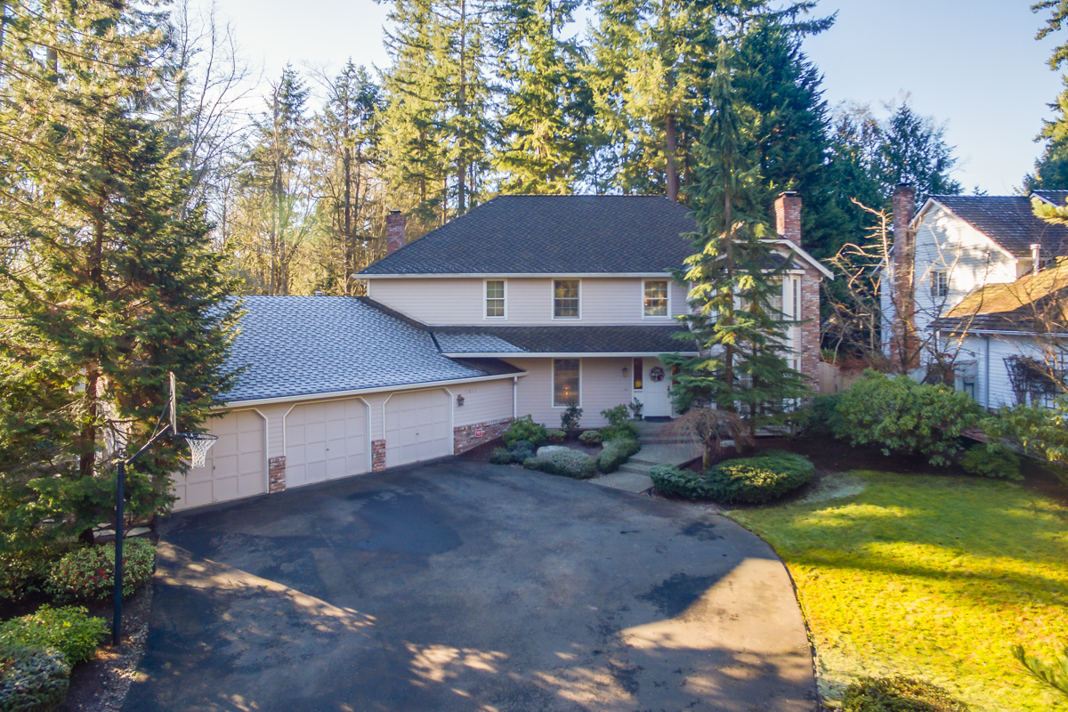 Property Photo: 13825 180th Ave NE WA 98052