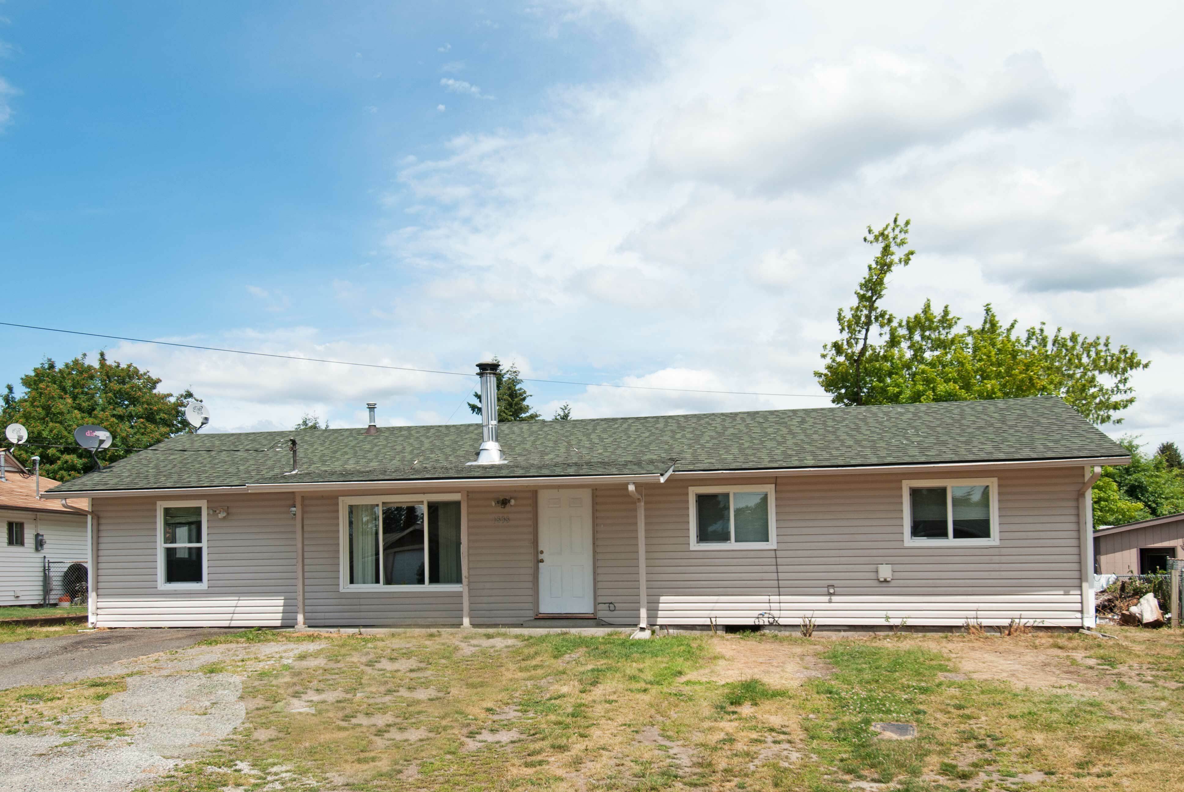 Property Photo:  11838 SE 170th Place  WA 98058 