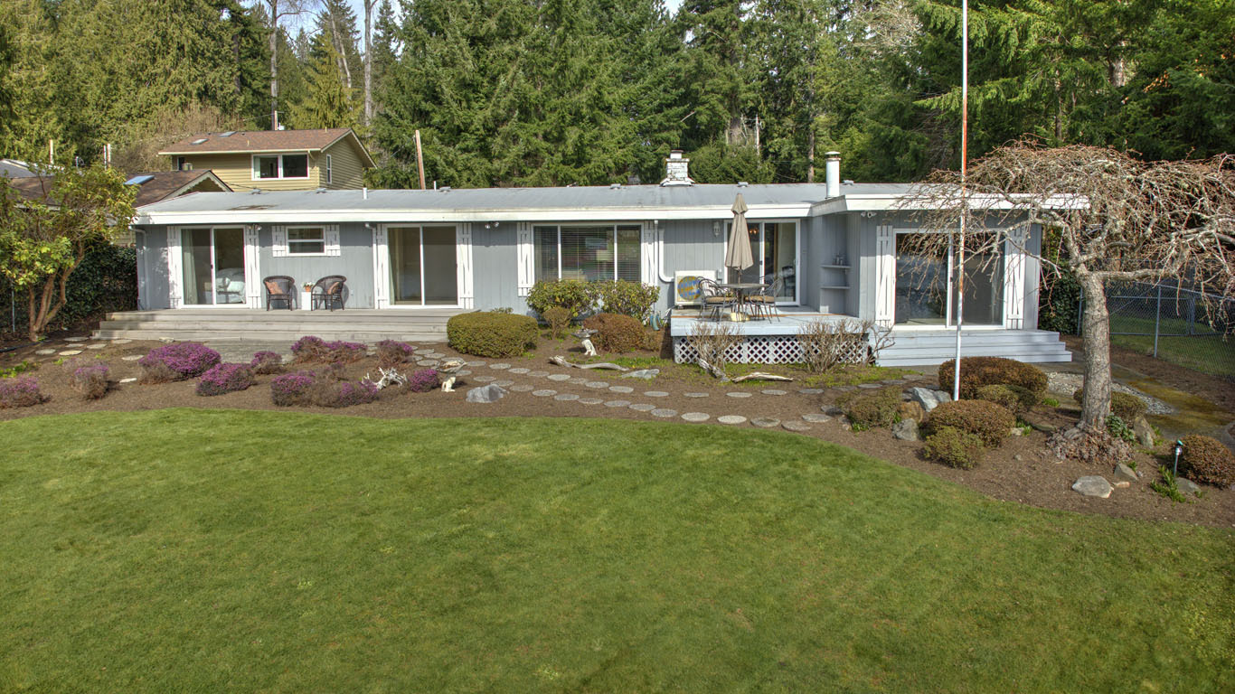 Property Photo:  2233 219th Lane SE  WA 98075 