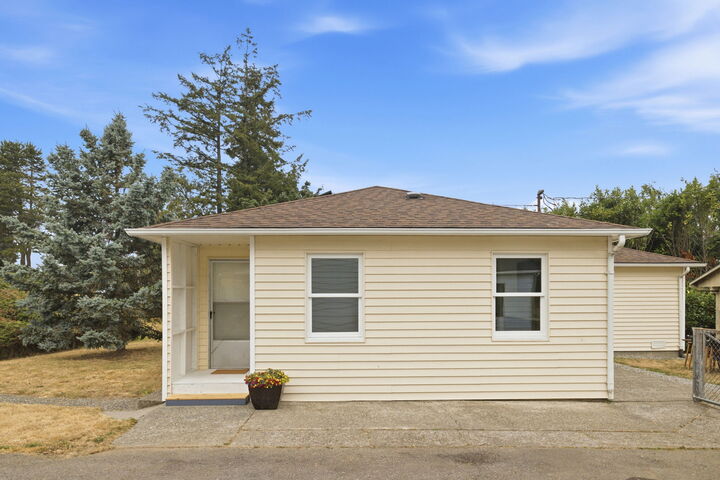 Property Photo: 7212 S 128th Street WA 98178