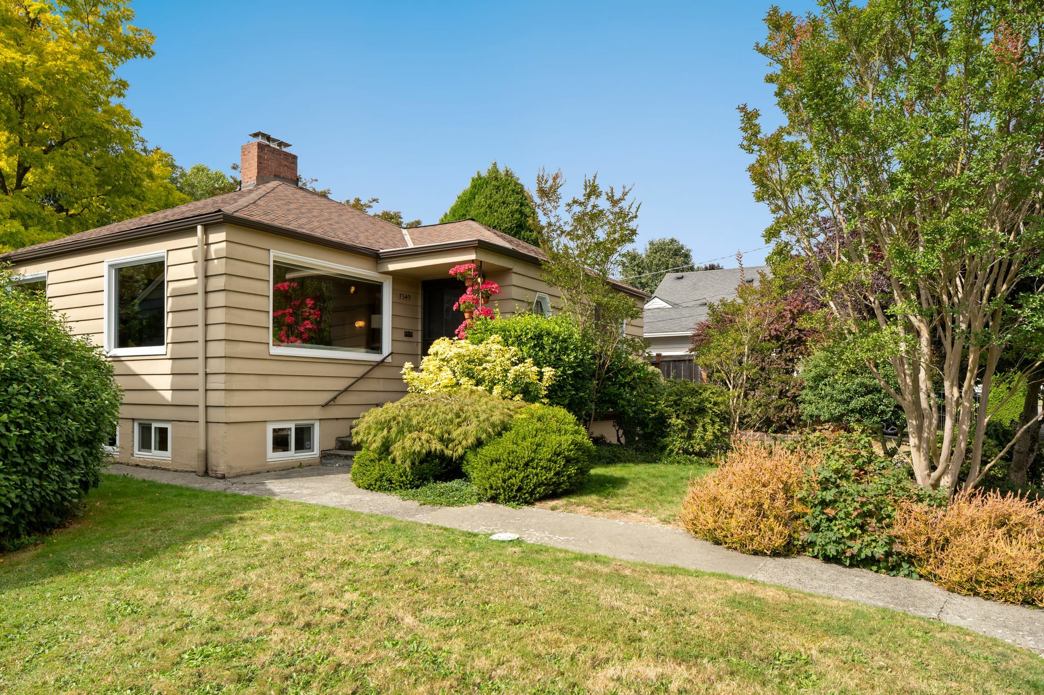 Property Photo:  7549 Mary Avenue NW  WA 98117 