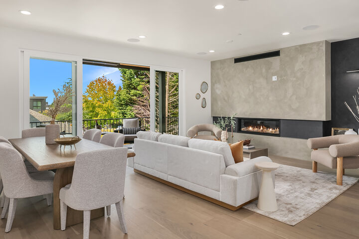 Property Photo: 138 8th Court WA 98033
